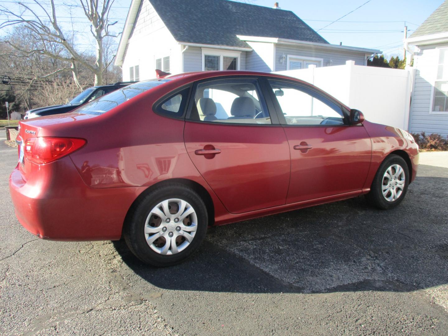 2010 RED Hyundai Elantra (KMHDU4AD7AU) , AUTOMATIC transmission, located at 540a Delsea Drive, Sewell, NJ, 08080, (856) 589-6888, 39.752560, -75.111206 - Photo#4